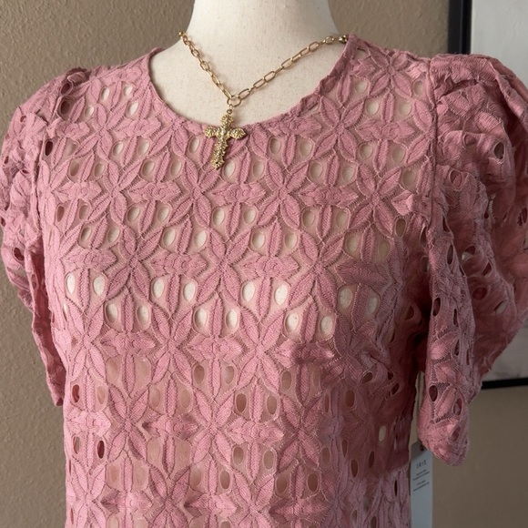 Pink embroidered puff sleeve top - Picture 8 of 9